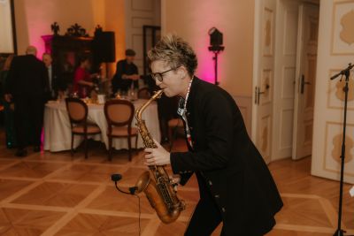Saxana Sapietová naživo